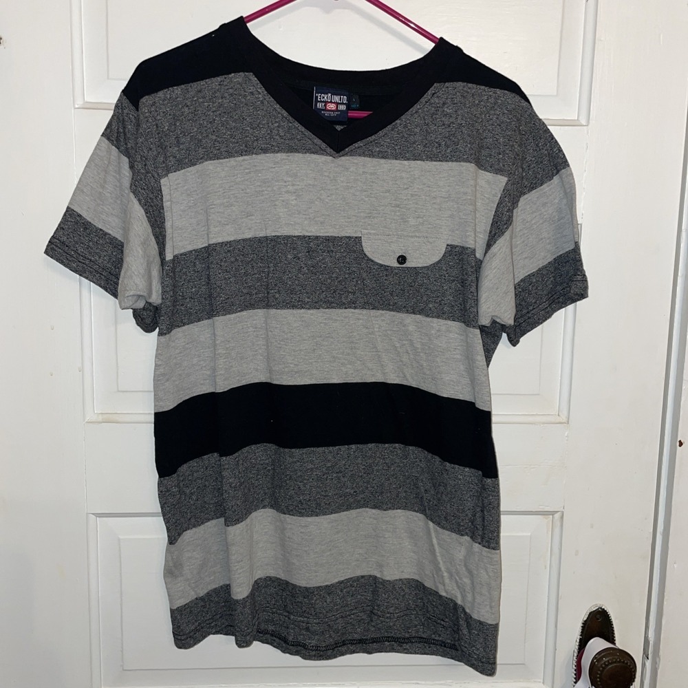 Ecko Unlimited Est 1993 Large Thick Band Striped V Neck Tshirt
